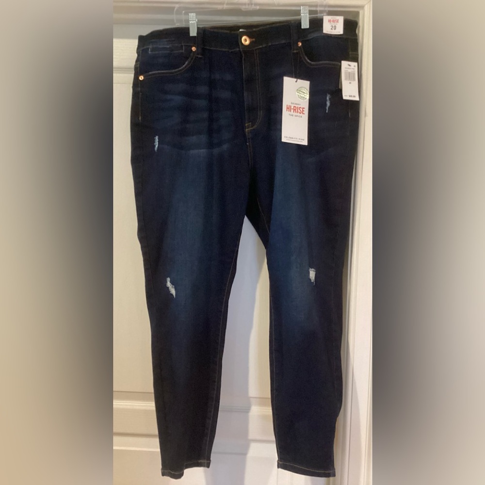 NWT Skinny Hi-Rise Denim jeans- Celebrity Pink
